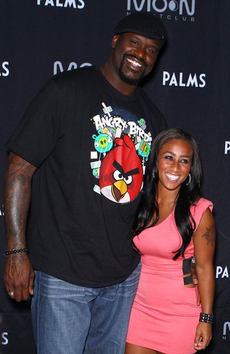 西甲裁判罚下昔日名哨，后者曾执法当年的米兰利物浦欧冠决赛（昔日名哨遭西甲裁判罚离场，曾主哨米兰对利物浦欧冠决赛）