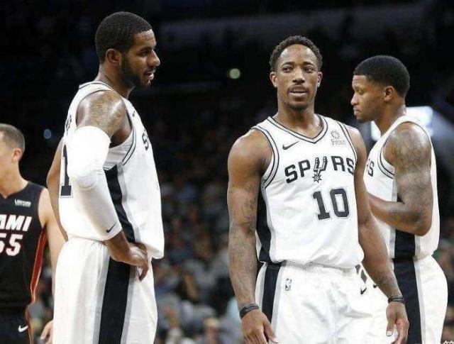 篮球盛宴已就位！主场门票火热在售（篮球盛典燃情开战，主场门票火爆抢购中）