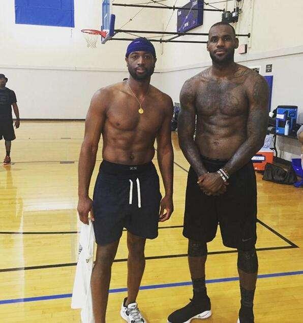 CBA俱乐部杯赛12月8日两场小组赛开战（12月8日CBA俱乐部杯两场小组赛打响）