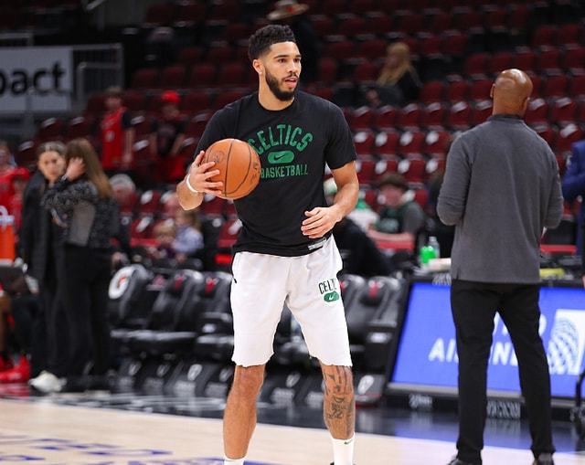 法比安：不敢说我们是不是世界最佳中场组合，维蒂尼亚很出色（法比安：是否属世界最佳中场组合尚难下定论，维蒂尼亚十分出色）