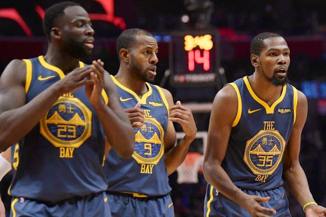 巴媒：西班牙人询问了罗比尼奥儿子小罗比尼奥，球员年底满18（巴媒称西班牙人已打听罗比尼奥之子小罗比尼奥，球员将于年底年满18岁）